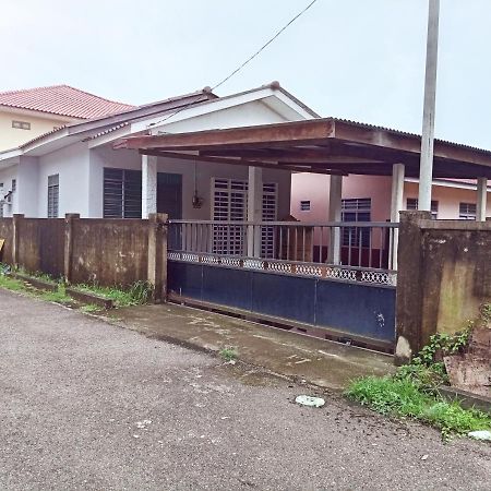 Homestay Wan Z Kuala Terengganu Bagian luar foto
