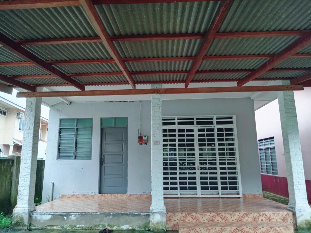 Homestay Wan Z Kuala Terengganu Bagian luar foto