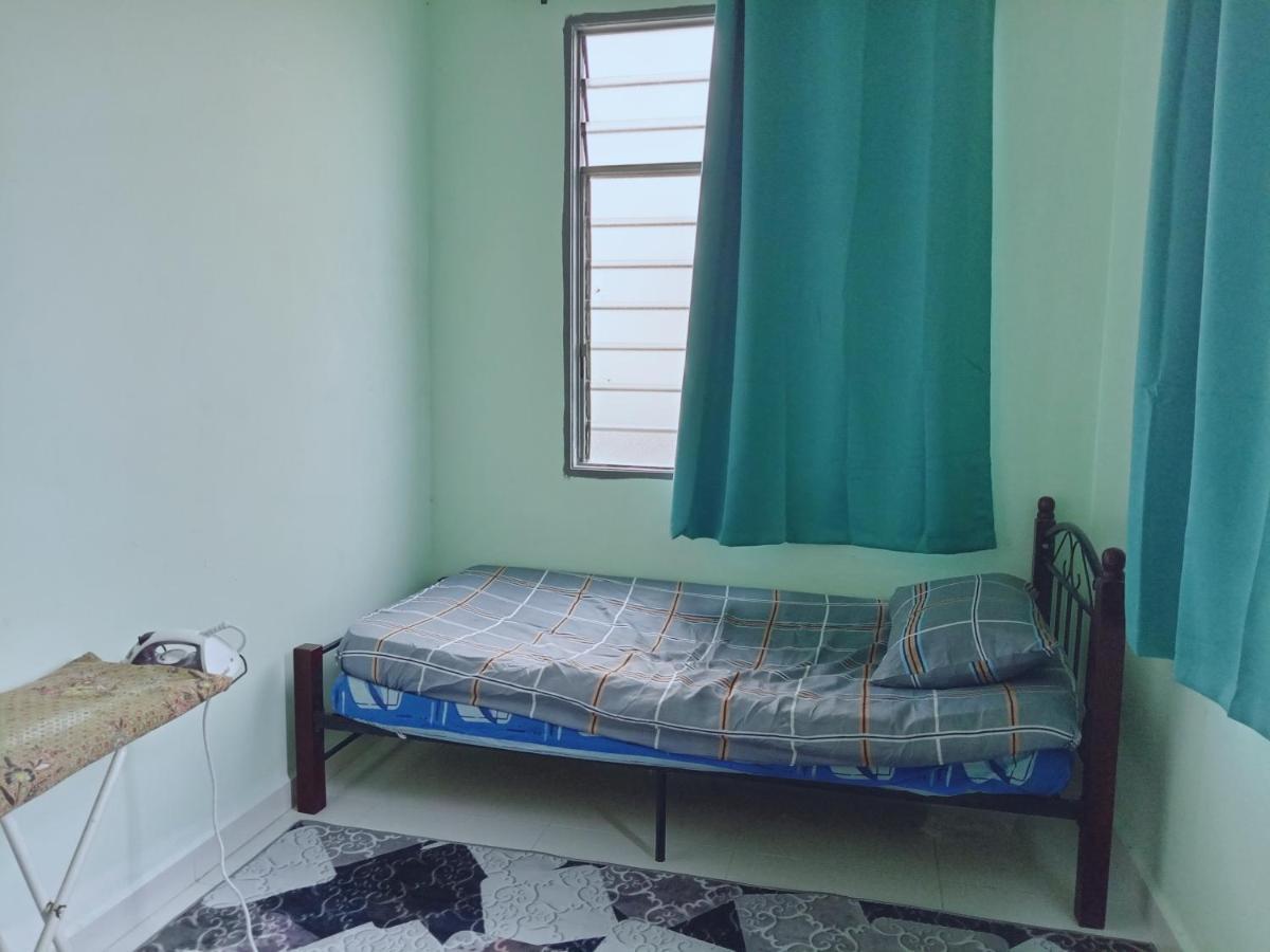 Homestay Wan Z Kuala Terengganu Bagian luar foto